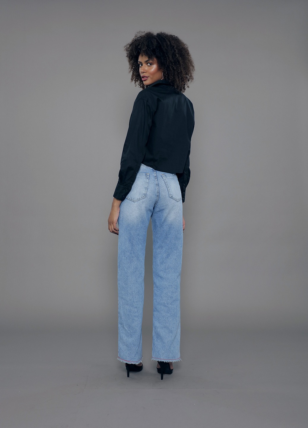 CL.170.0084-Calça Wide Leg em Jeans-Destroyed com puidos Azul Médio-CL.170.0084_034067_04