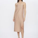 Vestido Feminino Midi Alça Fina Fenda Frontal VE.163.0048 - Avelã, PP